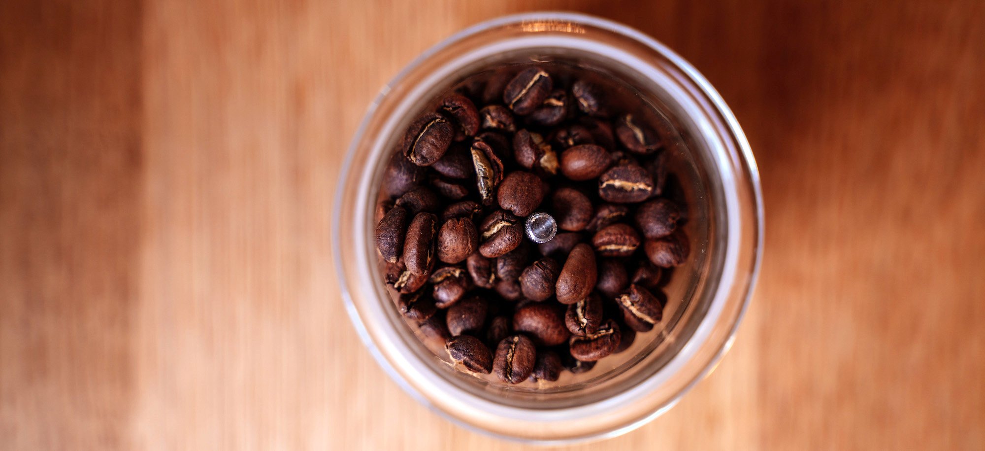 Coffee blend, coffee beans in a cup - GOAT STORY