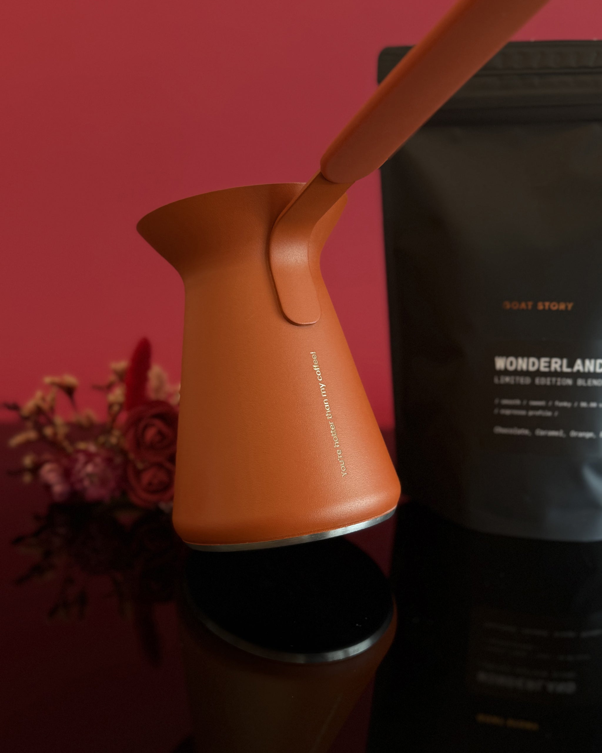 OTTO: Modern Turkish coffee pot with engraving