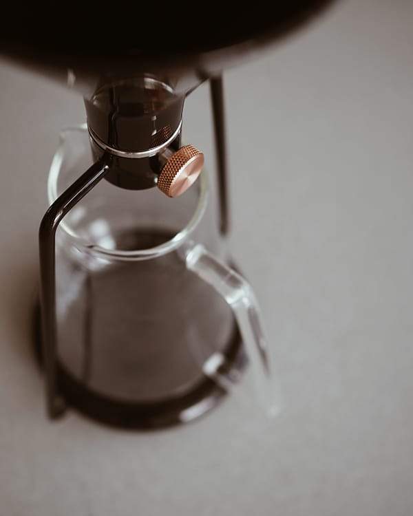 GINA Black basic by GOAT STORY - specialty coffee maker with a precision valve to fine tune your coffee